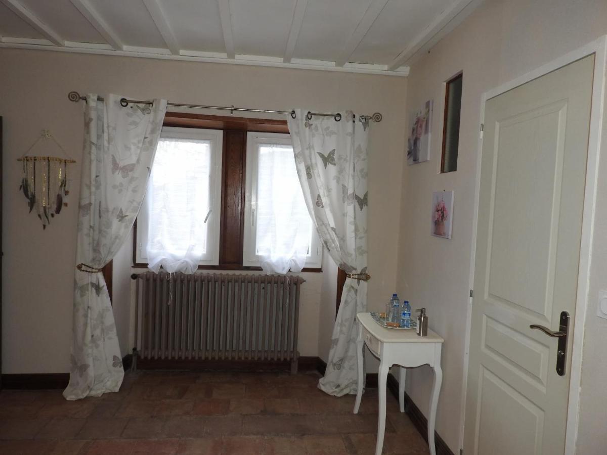 Chambres d'Hôtes LA DAME FINES Puybegon Exterior foto